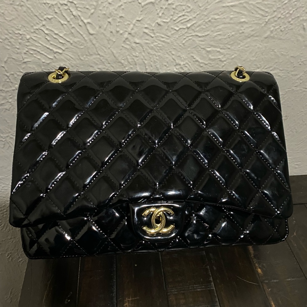 CHANEL Classic Double Flap Bag Quilted Shoulder Bag - Picture 4 of 10